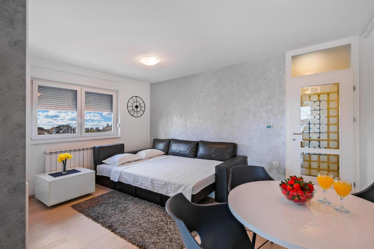 Apartment Zagreb, 0-24, Self Service Check-In, Free Parking 外观 照片